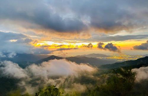 Minca House | Sea View Sunset Hill Cottage La Casita