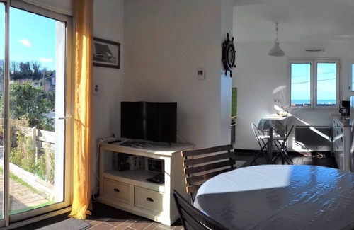 Fecamp Apartment | Sea view, terrace. Sleeps 4.