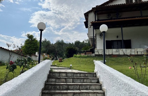 Anatolikos Olimpos House | Sea view traditional cottage
