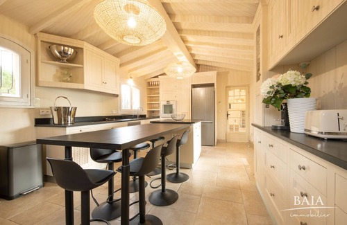 Guerrevieille Villa | Sea view villa 100m from the beach