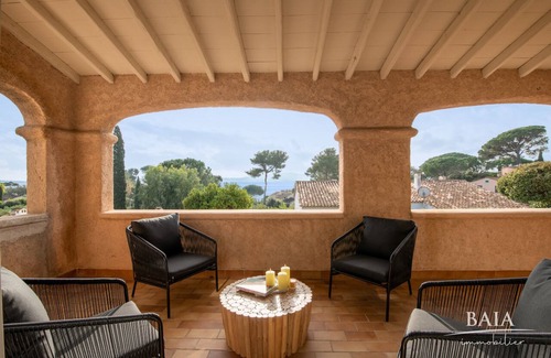 Guerrevieille Villa | Sea view villa 100m from the beach