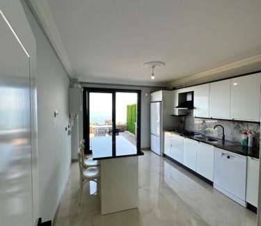 Arakli Villa | Sea View Villa