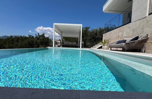 Tivat Villa | Sea view villa with pool,jacuzzi and sauna in a peaceful area of Tivat