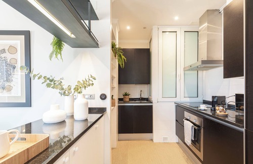 Gros Apartment | ☀️Sea Views from 4 Balconies ☀️ Walk Score 90 ☀️A/C☀️