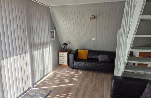 Great Mongeham Ski Chalet | SEA VIEWS Stylish Chalet 90 at Kingsdown Park