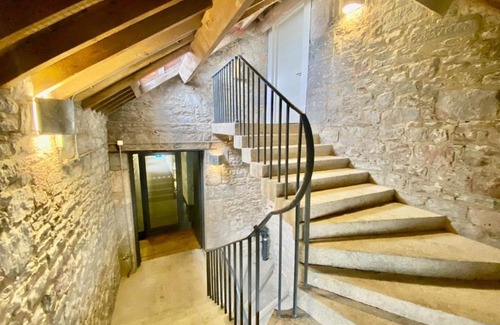 Plymouth Apartment | Sea views stylish penthouse in Royal William Yard.