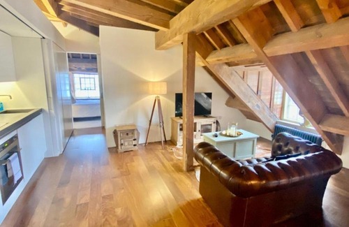 Plymouth Apartment | Sea views stylish penthouse in Royal William Yard.