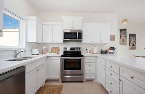 Port Isabel House | SEA-VISTA | 2BD Waterfront Kid & Pet Friendly Home