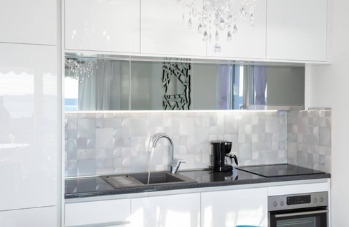 Kastel Kambelovac Apartment | Sea Vista Apartment Kastela - Grey