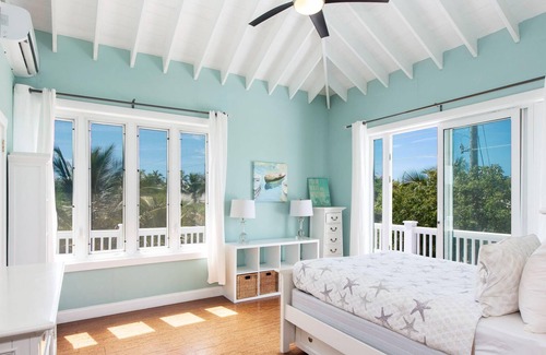 Double Bay House | Sea Walk by Eleuthera Vacation Rentals