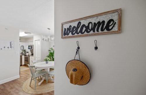 Seawinds Condo Apartment | Sea Winds 501 - Corner Breeze
