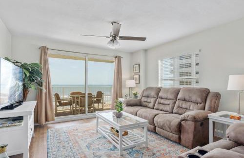 Seawinds Condo Apartment | Sea Winds 501 - Corner Breeze