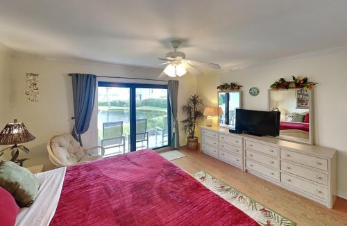 St. Augustine Beach Apartment | Sea Winds 52