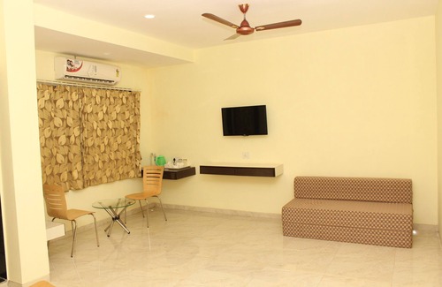 Anjanvel Hotel | Sea Winds Hotel