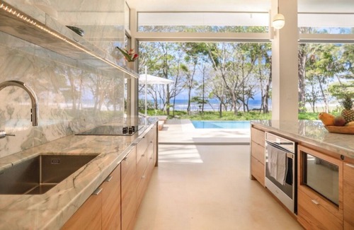 Carmen Villa | Sea Wing Oceanfront Paradise:4-Bedroom Villa with Expansive Pool in Santa Teresa