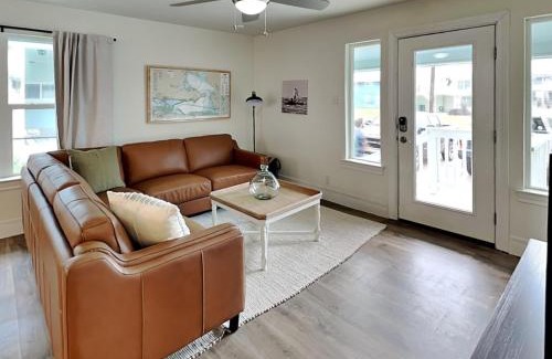 Palm Harbor House | Sea You Soon