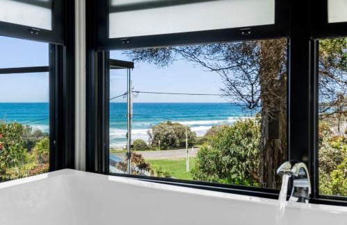Separation Creek Apartment | Sea Zen