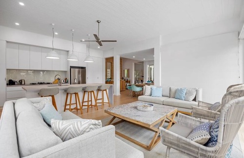 Portsea House | Seabird Oasis: 5 BR, 3 BA in Portsea, Sleeps 12
