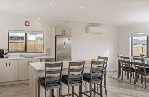 Cooks Beach House | Seabliss - Cooks Beach Holiday Home