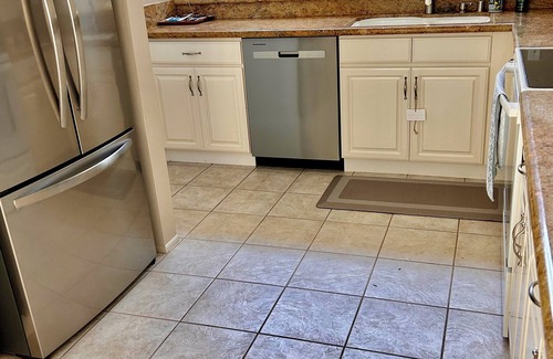 Leucadia House | Seabluffe Gated, Beach-Front community! Lovely townhome sleeps 7. Walk to Beach!