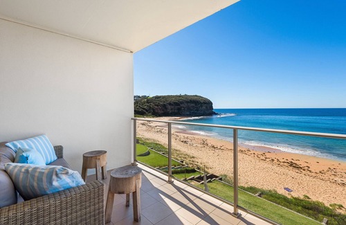 Mona Vale Apartment | Seabreeze - Carefree Absolute Beachfront Living