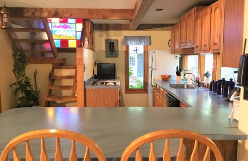 Lamoine Beach Cottage | Seabreeze Cottage - A Seaside Beachfront Retreat.