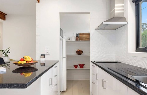 Adventure Bay House | Seabreeze Cottage