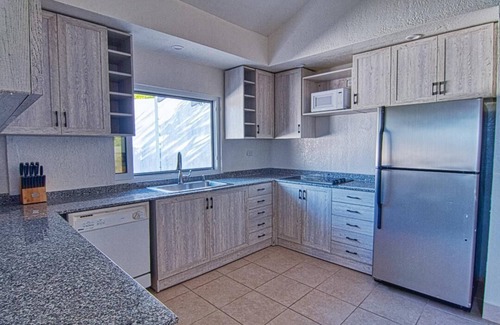 Estate Pastory Cottage | Seabreeze cottage with private pool and sunset view