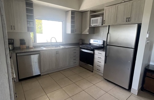Estate Pastory Cottage | Seabreeze cottage with private pool and sunset view