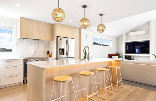 Snells Beach House | Seabreeze Escape - Snells Beach Holiday Home