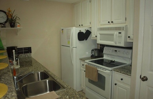 Galveston Condo | Seabreeze-Maravilla Gulf Front 2 Bedroom Condo/Dog Friendly