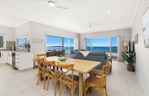 Warilla Apartment | Seabreeze on the Beach "Aura"