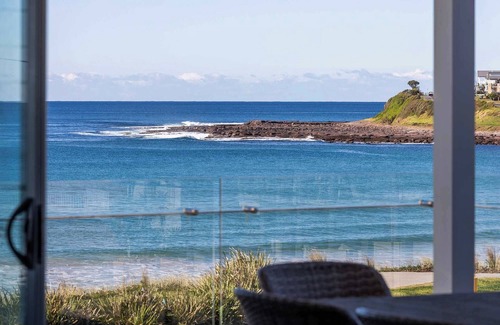 Warilla Apartment | Seabreeze on the Beach "Feng"