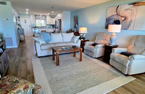 Holmes Beach Condo | Seabreeze Sanctuary: 2BR/2BA Waterfront Condo - Stunning Views & Prime Location