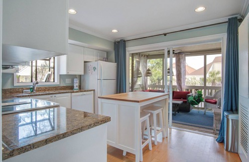 Charleston County Villa | Seabrook Exclusives | 706 Spinnaker Beach