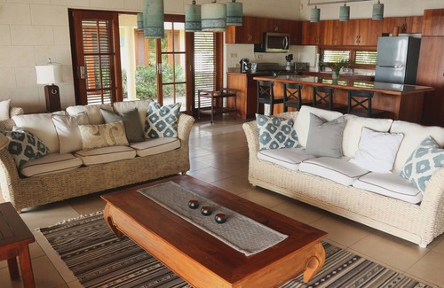 Union Vale Villa | Seacliff/A beautiful Villa with amazing Ocean views, n2BRs, ideal for 2-4 Guests