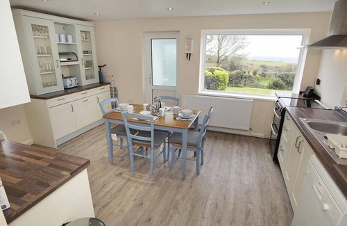 Crynant House | Seacliffs - Four Bedroom House, Sleeps 7