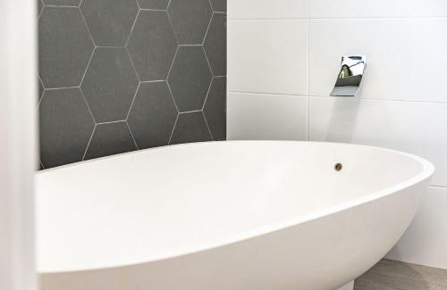 Elizabeth Beach House | Seaclusion