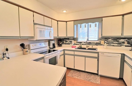 Port St. Joe House | SEACLUSION OFFERS GULF VIEWS & STEPS TO BEACH! 2 COMMUNITY POOLS!