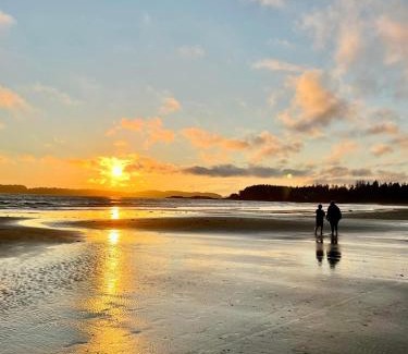 Tofino Bed & Breakfast | Seafarer Bed & Breakfast