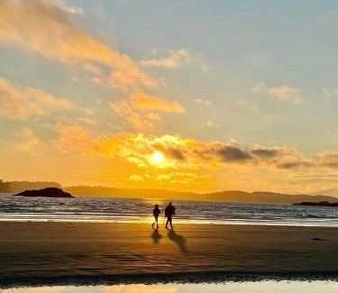Tofino Bed & Breakfast | Seafarer Bed & Breakfast