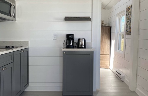 Rye Condo | Seafarer Cottage with Ocean View & salt water pool! 2 August weeks open!