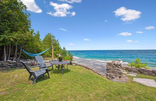 Lion's Head House | Seafari Stone Cottage - Georgian Bay