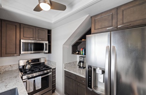 South Oceanside Condo | Seafaring Sweet Dreams 5 Minute Walk to Beach!