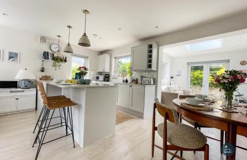 Weymouth House | Seafeathers - Luxury Holiday Home with Sea Views