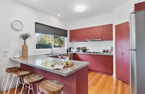 Seaford Apartment | Seaford Luxe - Cosy meet luxury - Netflix- Heating