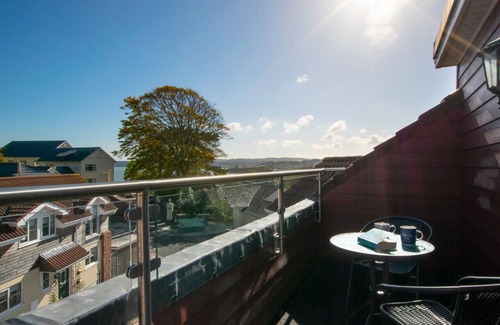 Roundham Apartment | Seaford Sands - Two Bedroom Apartment, Sleeps 4