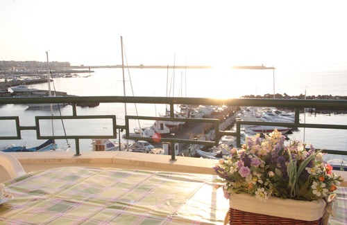 Gallipoli Apartment | Seafront apartment. 3 double beds and 3 bathrooms