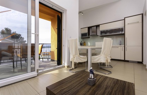 Soline Apartment | Seafront apartment Soline with Seaview