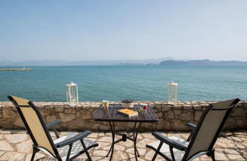 Kiveri Apartment | Seafront apartment ΙΙ in Kiveri, near Nafplion.